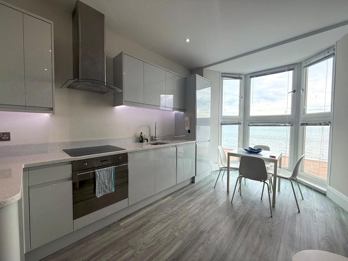 Hazelnut Seaview One Bedroom Bn141kin05 Apartment